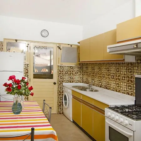 Holiday Flat Alg01391 P * Lagos